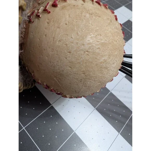 Baseball Photo Post Card Holder Decor Resin wire mit and ball 6 posts 13 inch - Picture 7 of 11